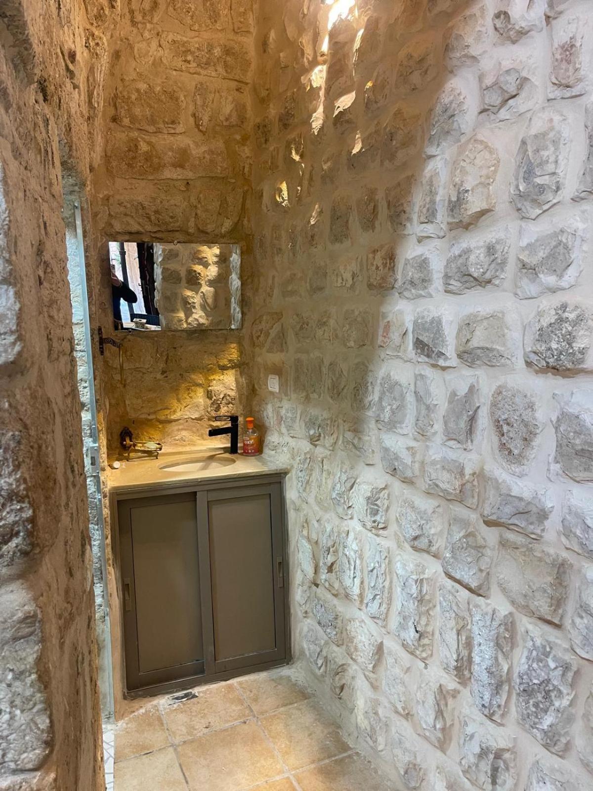 Bab El-silsileh Jerusalem