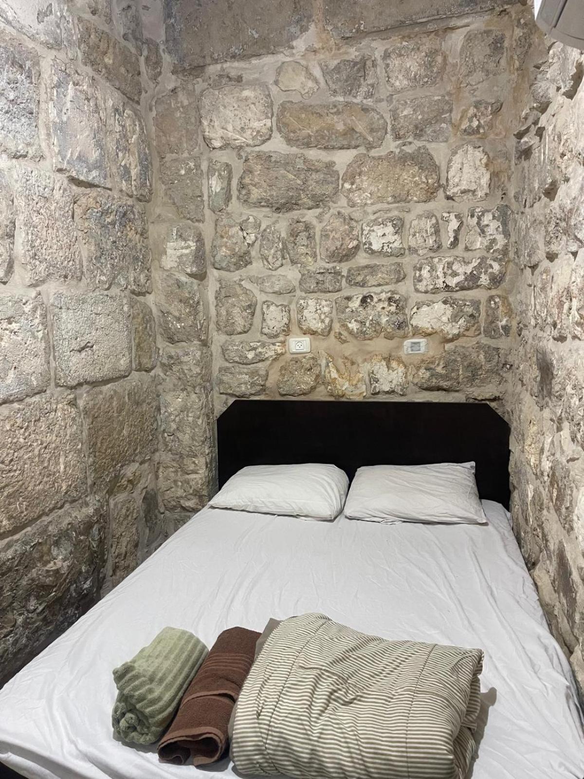Bab El-silsileh Hostel Jerusalem